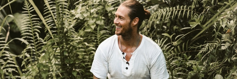 Wij zagen in je Instagram stories dat je ’s ochtends mediteert, kun je iets meer vertellen over jouw ochtendroutine? Wij zagen in je Instagram stories dat je ’s ochtends mediteert, kun je iets meer vertellen over jouw ochtendroutine?