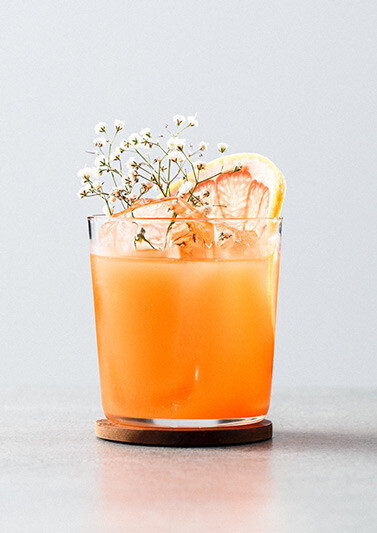 mana kombucha cocktail